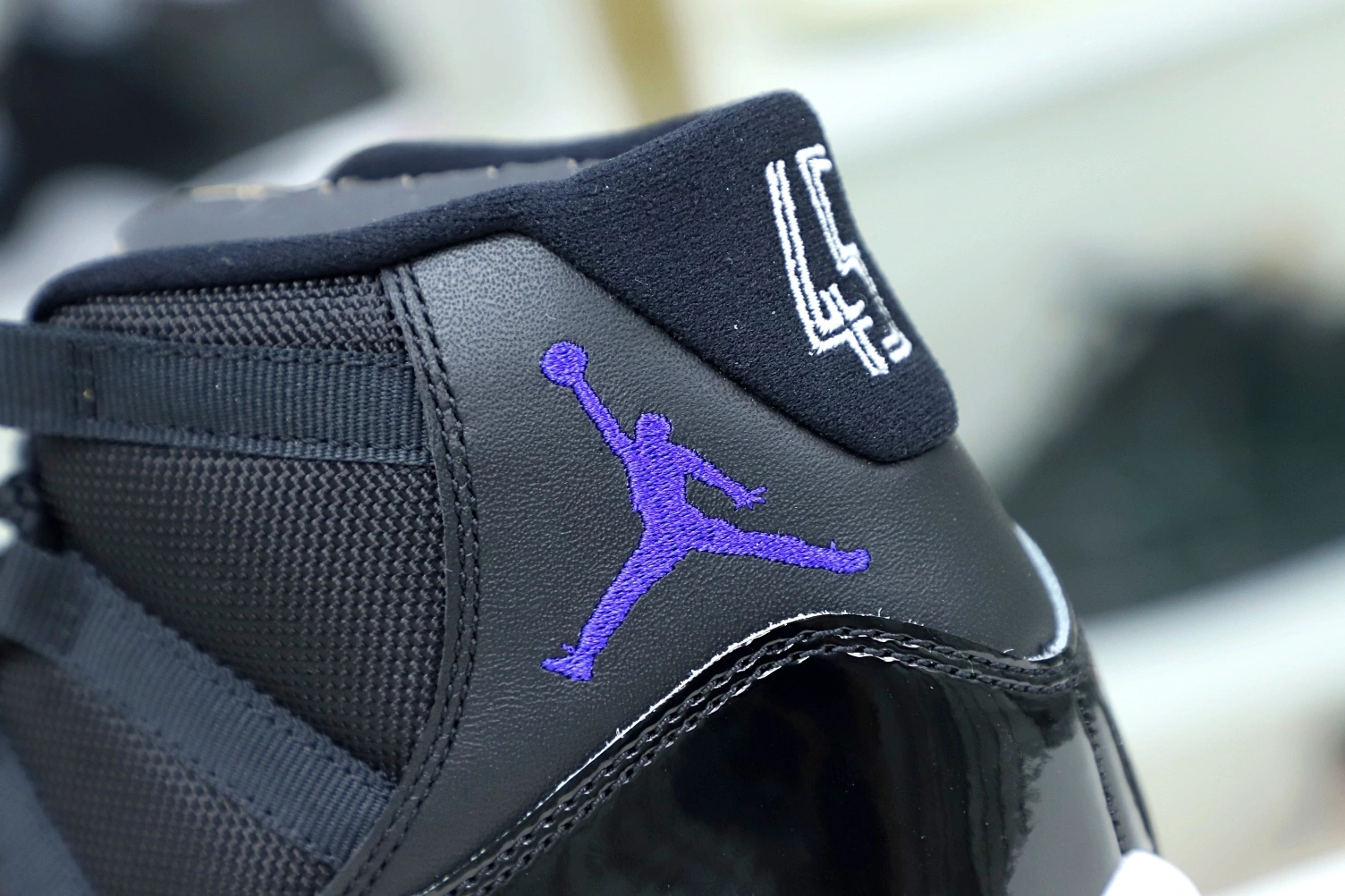 JORDAN AIR NIKE 11 0217